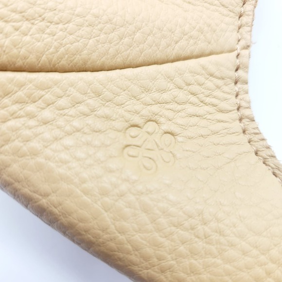 The Sak 120 Large Purse & Shoulder BagWith Back‎ Zipper Pocket and Magnetic Snap - Picture 9 of 10